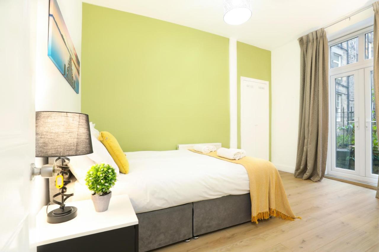 Stunning Modern 3 Bedroom Apartment Edinburgh Exterior photo