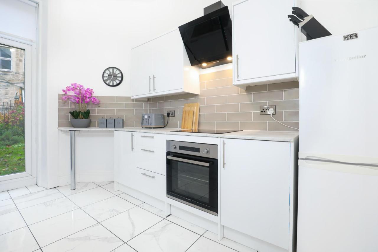 Stunning Modern 3 Bedroom Apartment Edinburgh Exterior photo