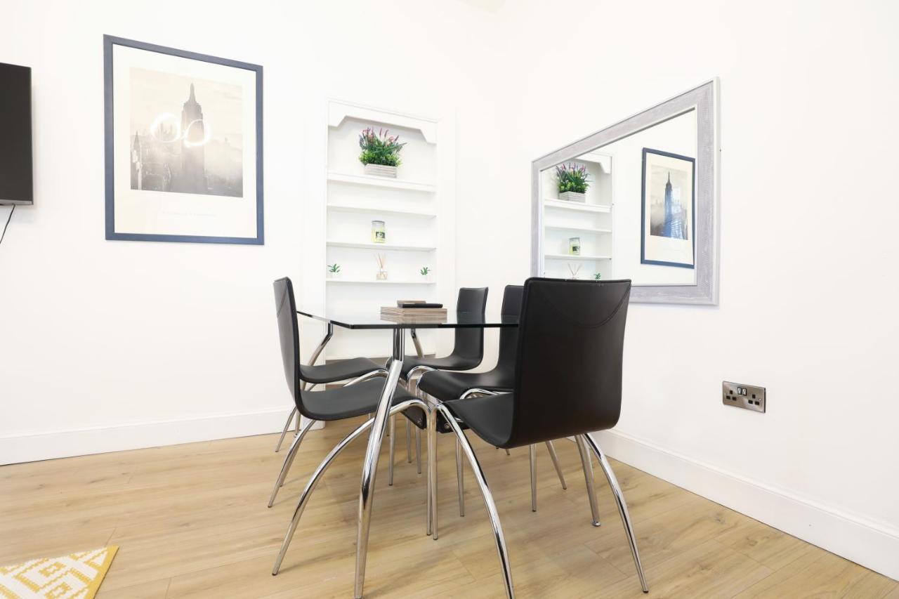 Stunning Modern 3 Bedroom Apartment Edinburgh Exterior photo